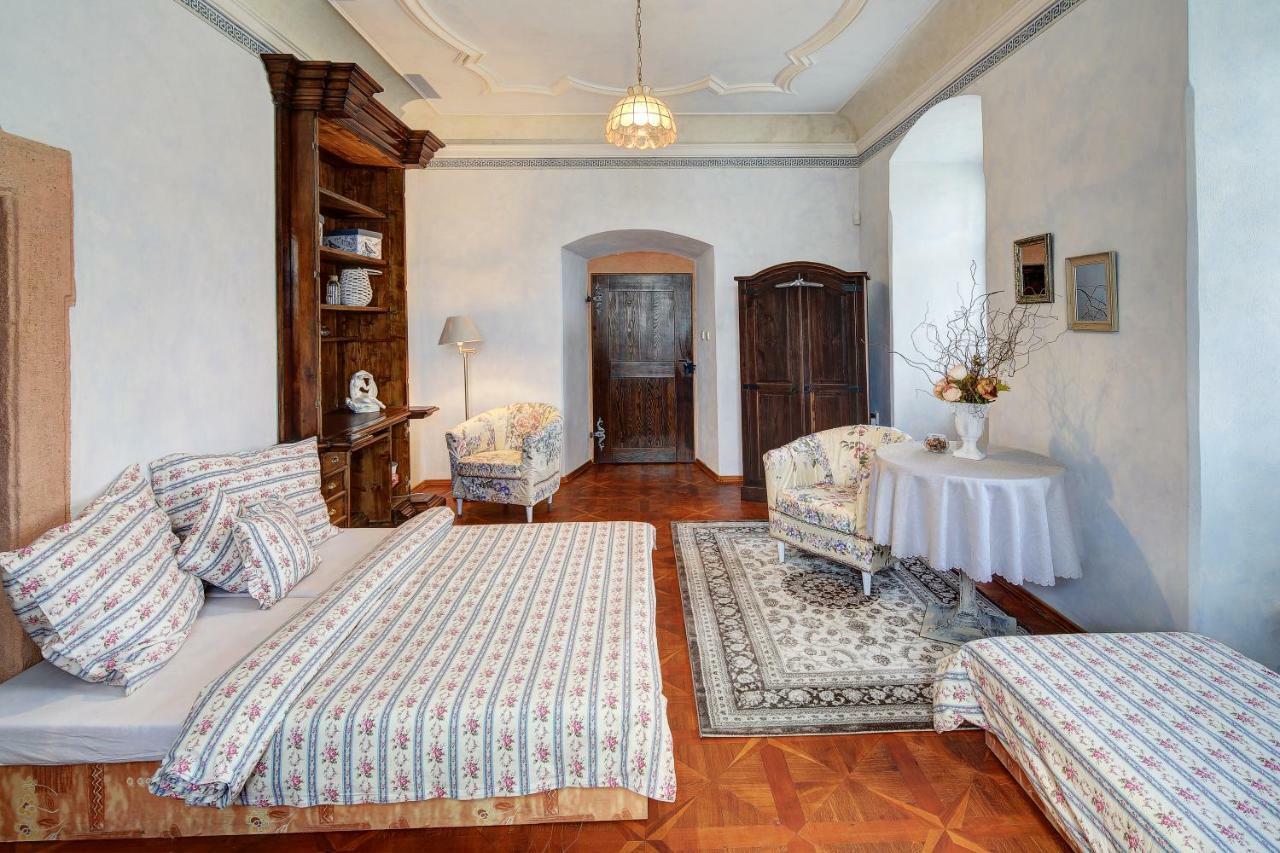 Hôtel Dum Zameckych Kaplanu à Valec Extérieur photo