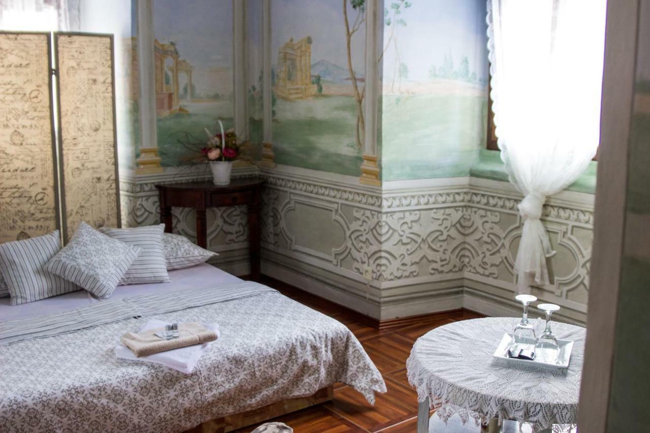 Hôtel Dum Zameckych Kaplanu à Valec Extérieur photo